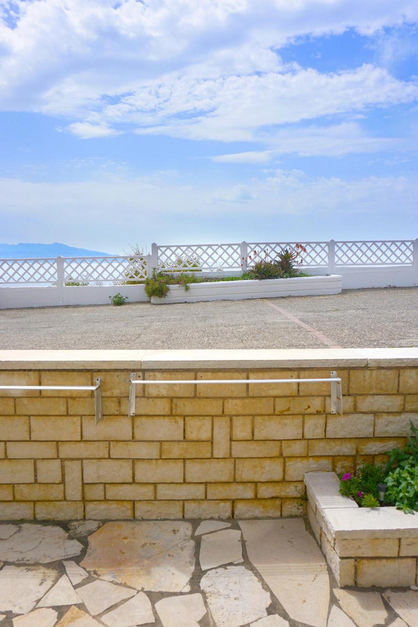 Blue Apartment Preveza Bagian luar foto