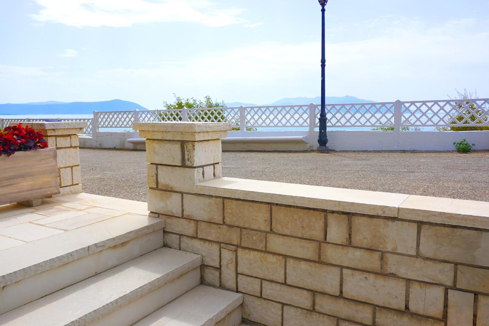 Blue Apartment Preveza Bagian luar foto